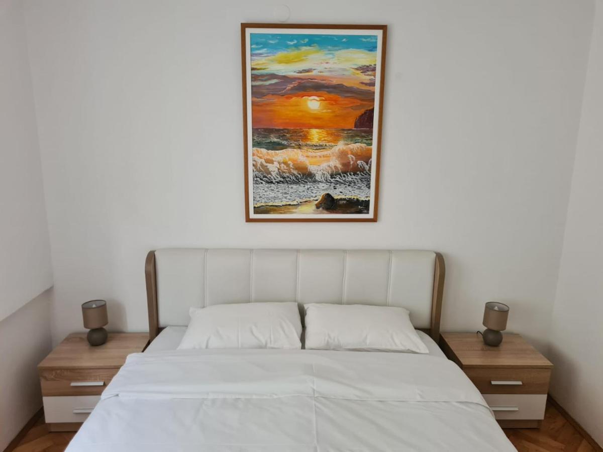 Art Apartment Podgorica Eksteriør billede